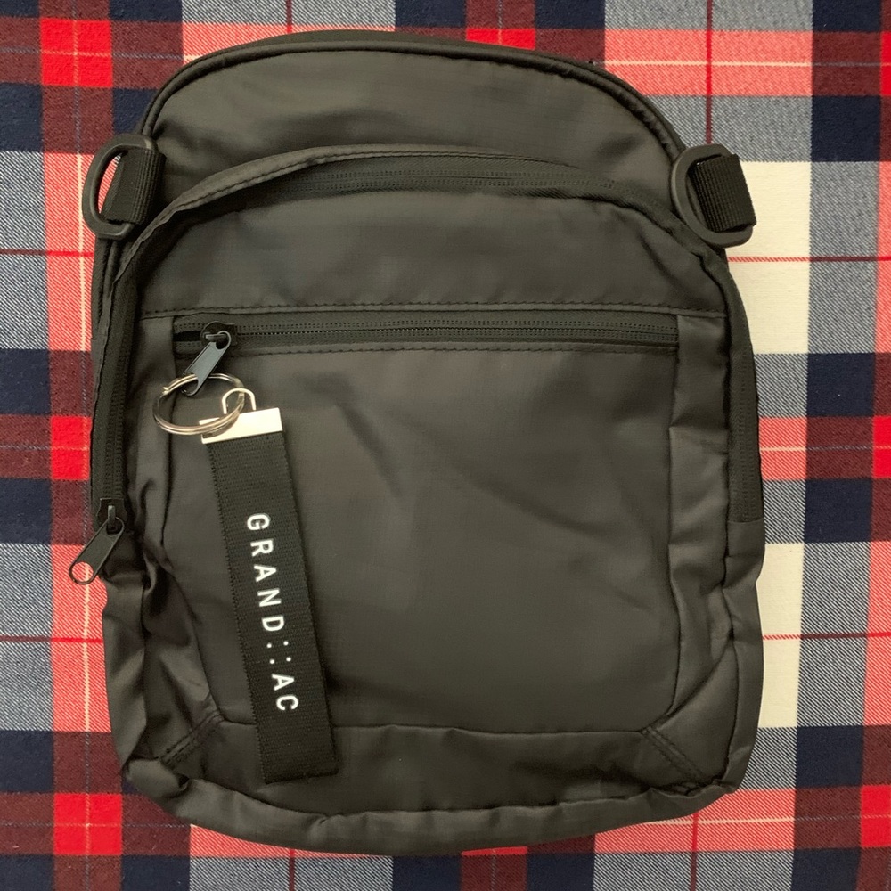 Zion messenger bag and duffel bag 2 in 1